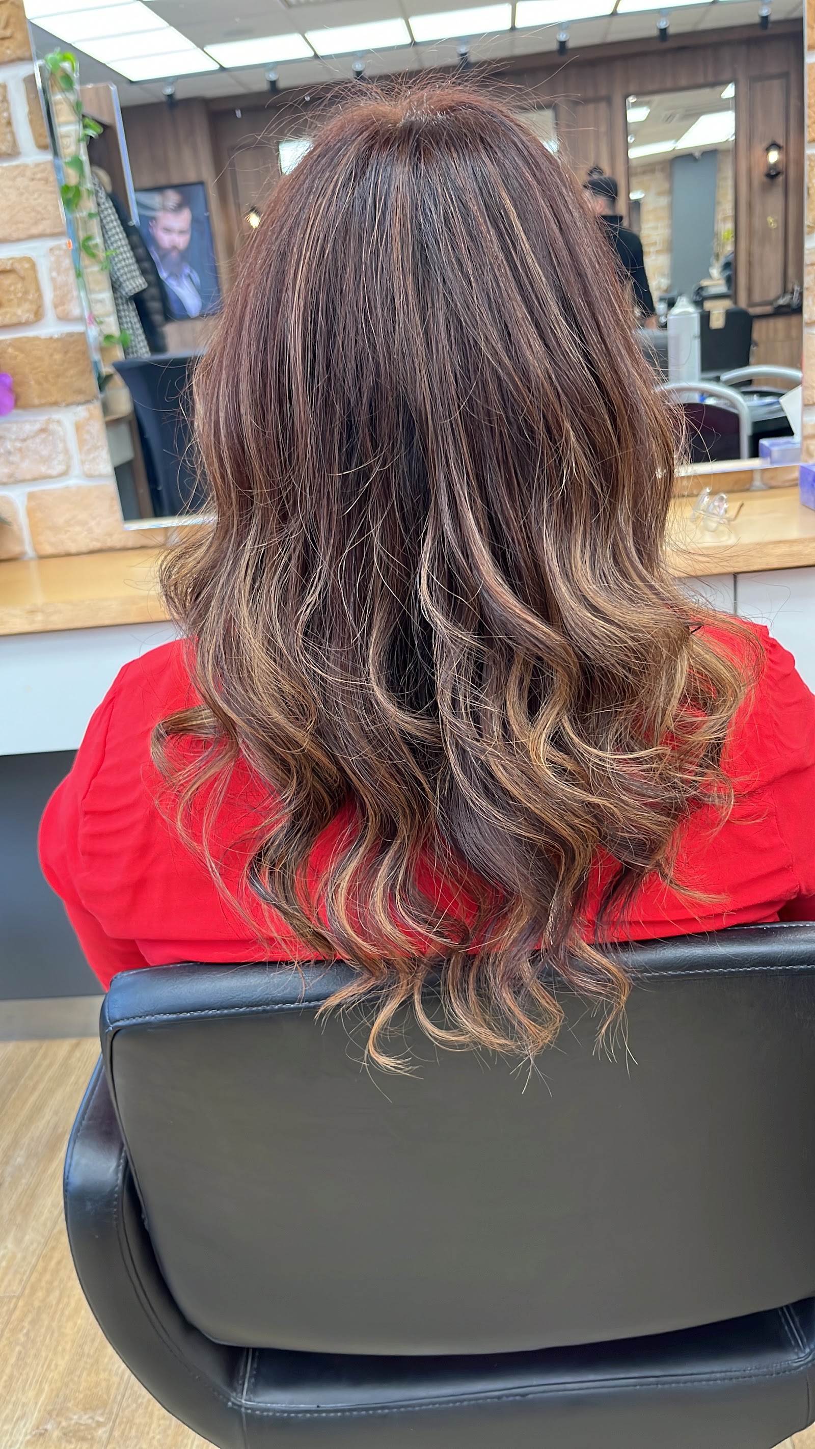 Balayage in warmen Karamelltönen